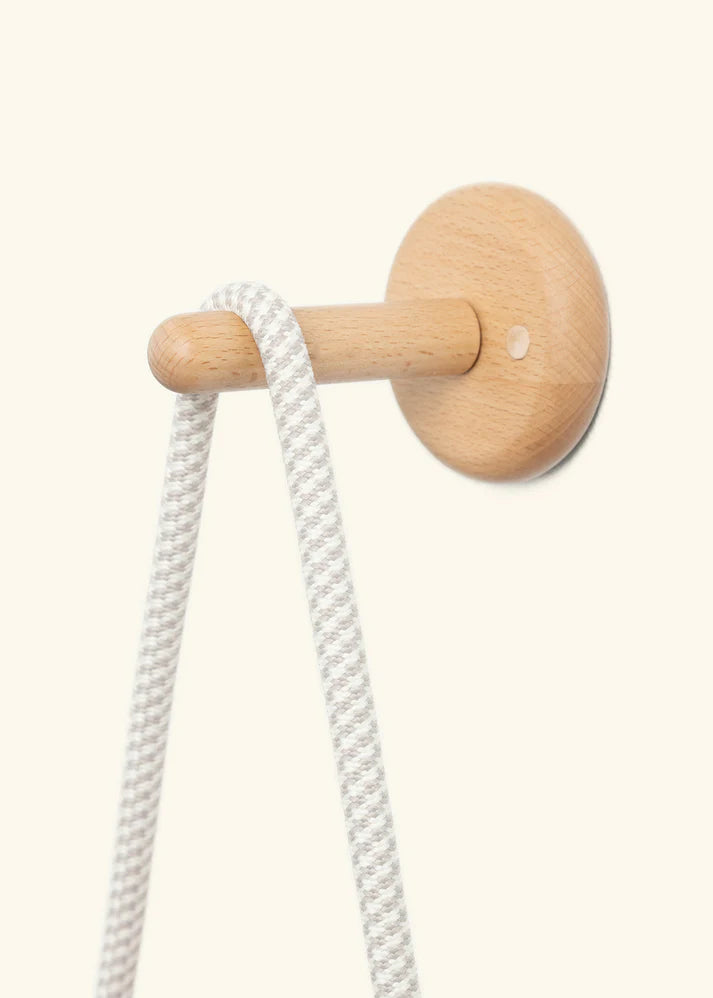 Polar White Hanging Fat Lip Planter